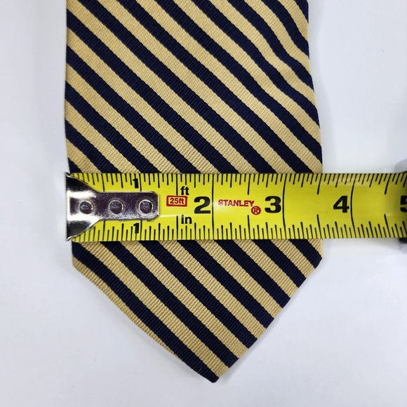 BROOKS BROTHERS MAKERS Goldish Yellow/Blue Silk Tie. - Picture 4 of 7